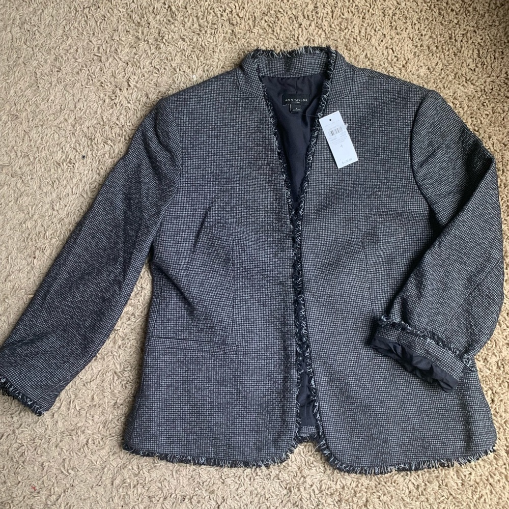 NWT Ann Taylor Navy Blazer size 4